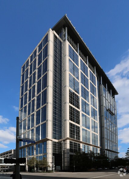 More Photos Of 1401 McKinney St, Houston Office For Lease