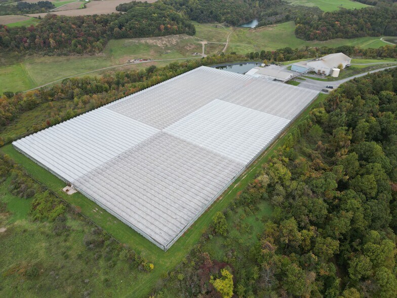 More Photos Of 566 Tomato Dr, Punxsutawney Self Storage For Sale