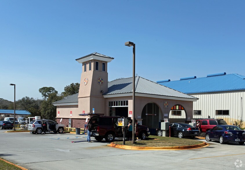 Primary Photo Of 120 Mary Esther Blvd, Mary Esther Carwash For Sale