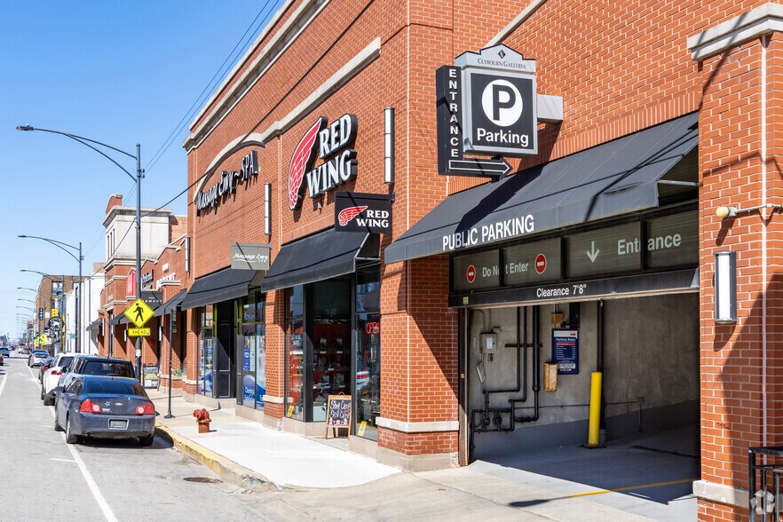 More Photos Of 1845 N Clybourn Ave, Chicago Unknown For Lease