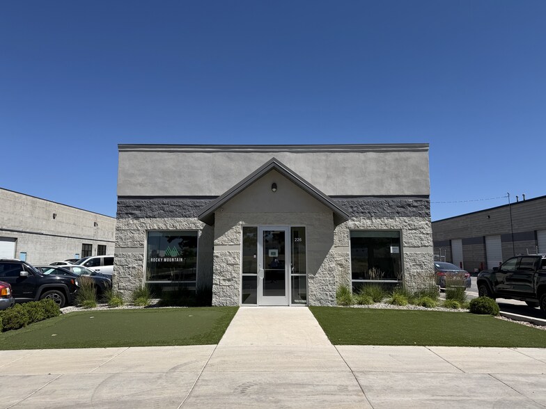 More Photos Of 226 W 12650 S, Draper Industrial For Lease
