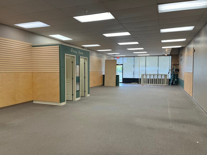 More Photos Of 2800-2866 Street Rd, Bensalem Unknown For Lease