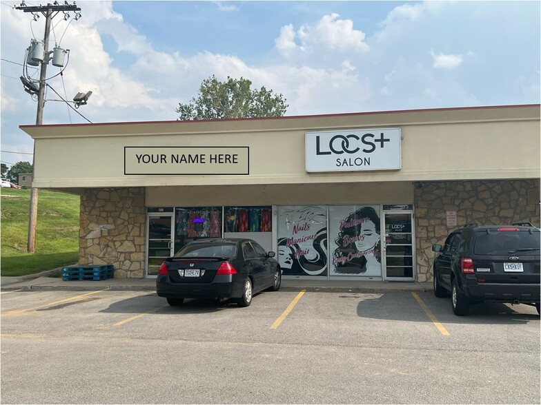 Primary Photo Of 521-601 NW Englewood Rd, Kansas City Freestanding For Lease