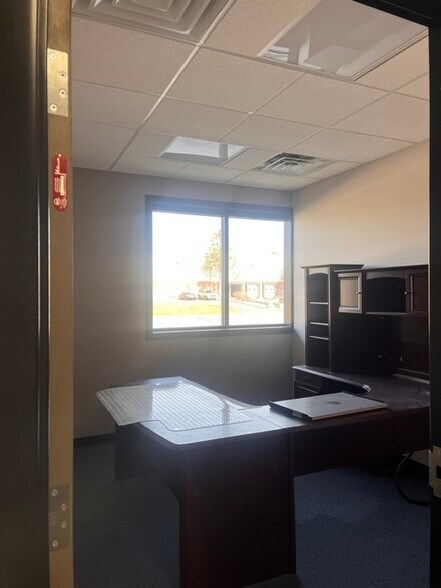 More Photos Of 205 Woodcreek Dr, Michigan City Warehouse For Sale