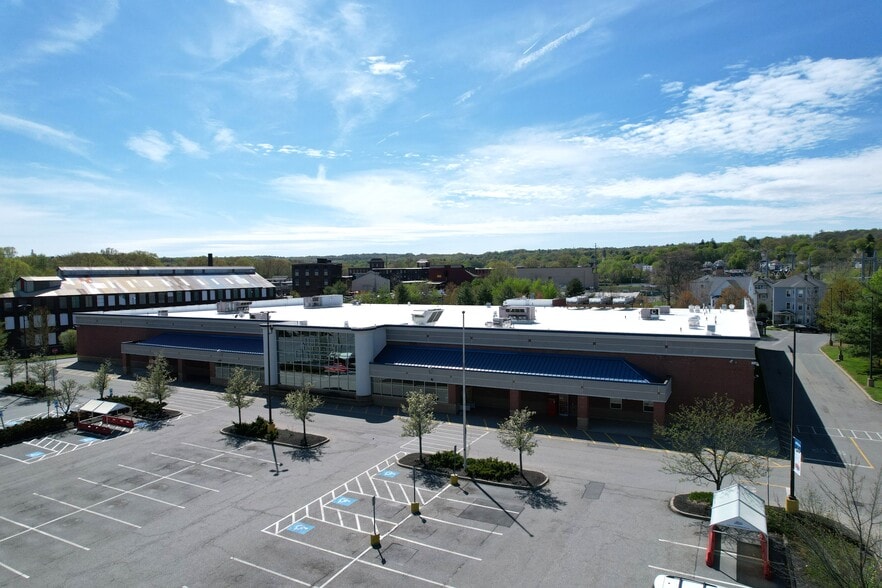 More Photos Of 50 Cambridge St, Worcester Supermarket For Lease