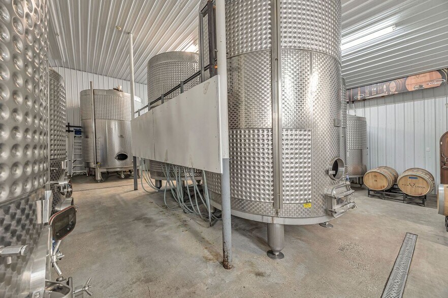 More Photos Of 150 Highway 330, Owenton Winery Vineyard For Sale