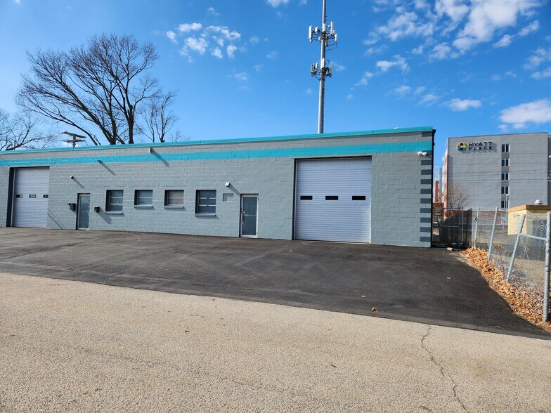 More Photos Of 103 Glenham Ave, Warwick Warehouse For Sale