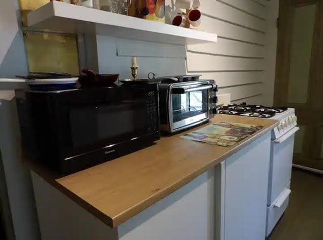 More Photos Of 85 Main St, Georgetown Specialty For Sale