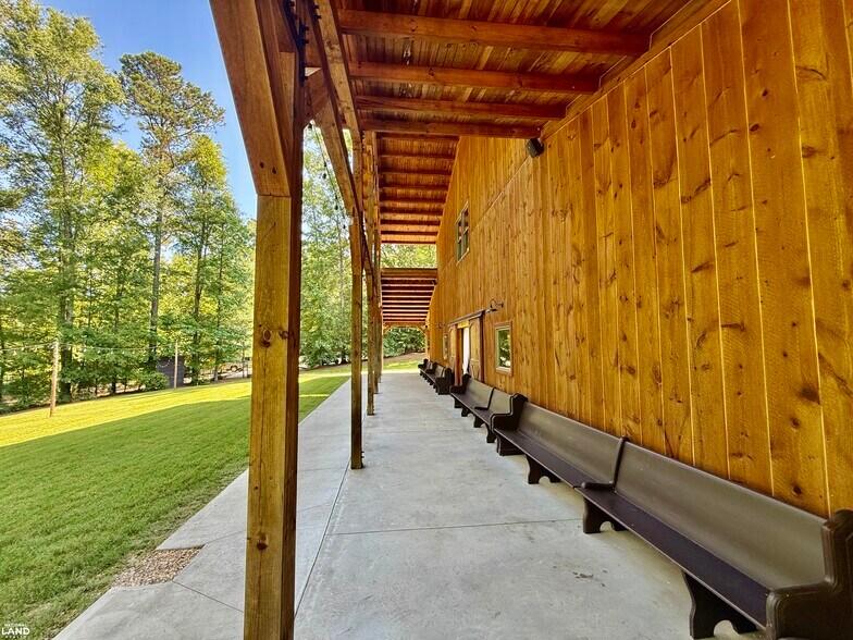 More Photos Of 701 Wingert Road rd, Greenwood Specialty For Sale