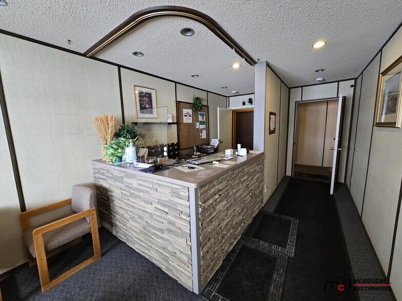 More Photos Of 775 W 5th Ave, Shaunavon Hotel For Sale