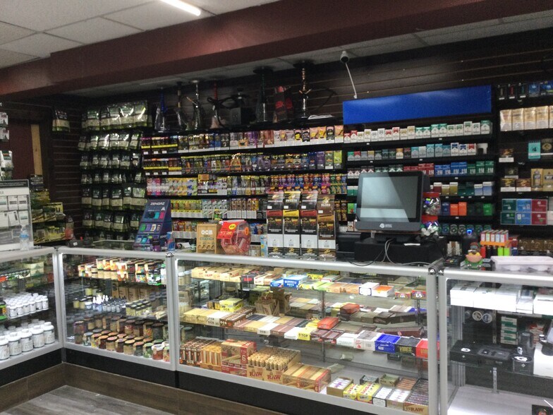 More Photos Of 7221 Little River Tpke, Annandale Freestanding For Sale