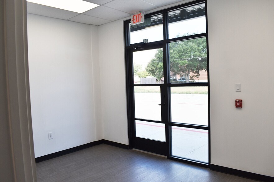 More Photos Of 4732 Sugar Grove Blvd, Stafford Medical For Lease