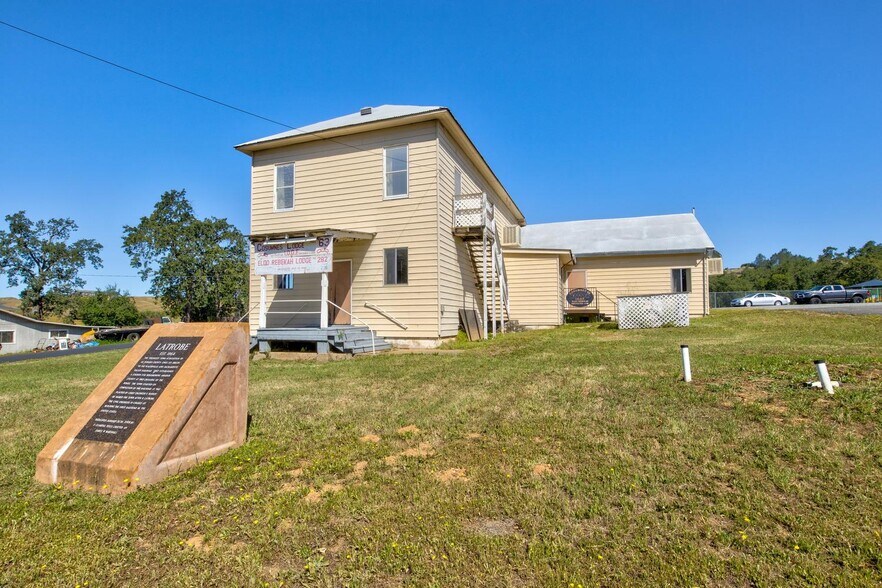 More Photos Of 7672 S Shingle Rd, Shingle Springs General Retail For Sale