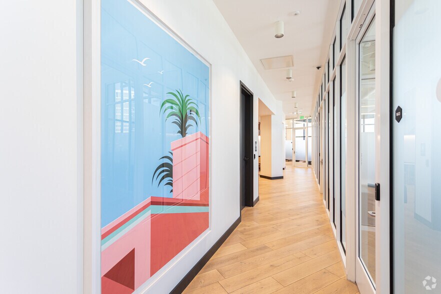 More Photos Of 250 E 200 S, Salt Lake City Coworking Space