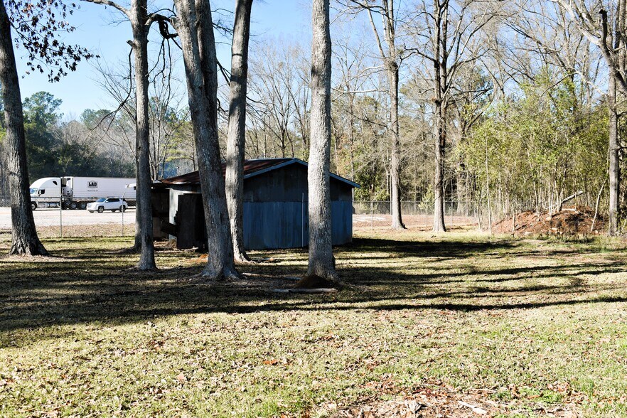 More Photos Of 7050 Mobile Hwy, Montgomery Industrial For Sale