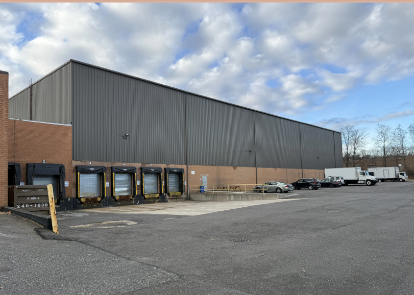 Primary Photo Of 100 Wireless Blvd, Hauppauge Manufacturing For Lease