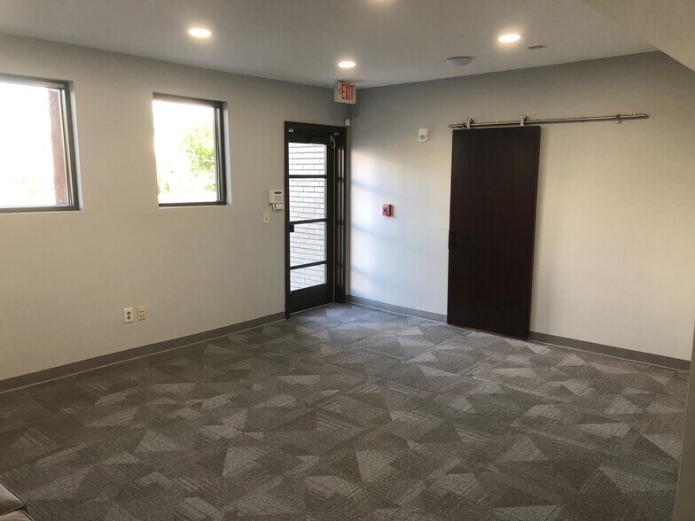 More Photos Of 1414 W Clay St, Houston Office For Lease