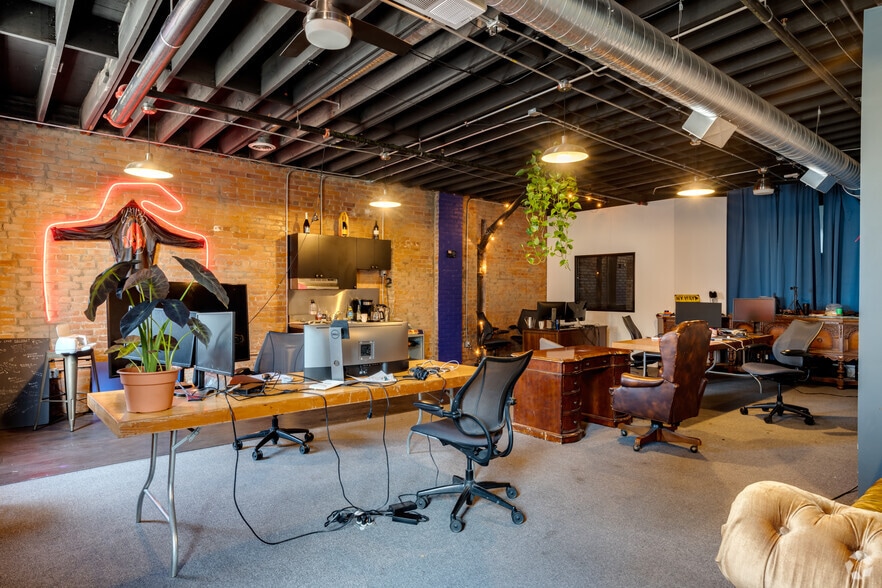 More Photos Of 2462-2472 Riopelle St, Detroit Storefront Retail Office For Sale