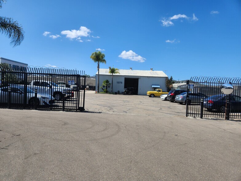 More Photos Of 1370 Pioneer Way, El Cajon Warehouse For Lease