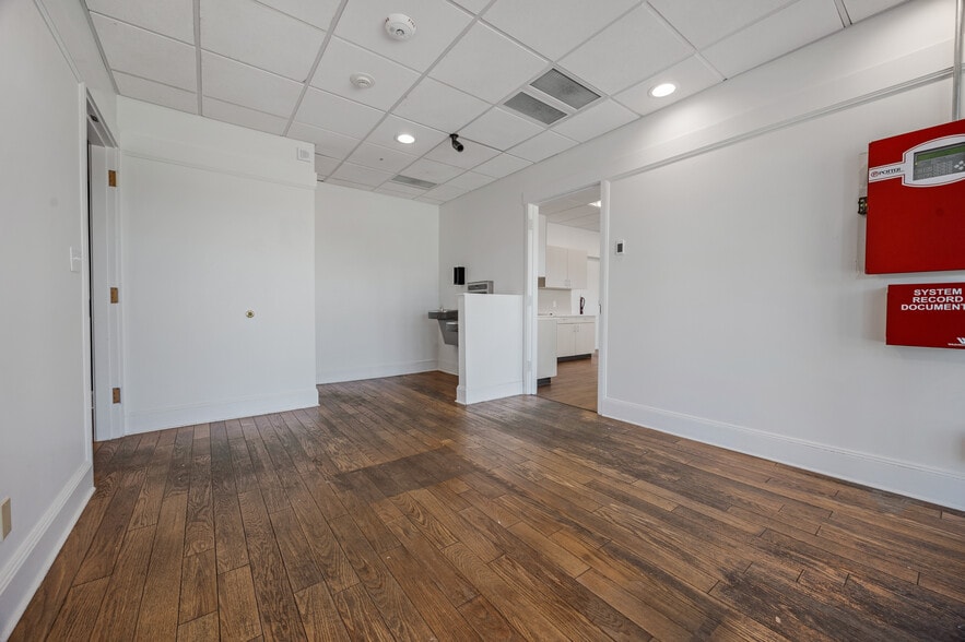 More Photos Of 3102 100th St SW, Everett Warehouse For Lease