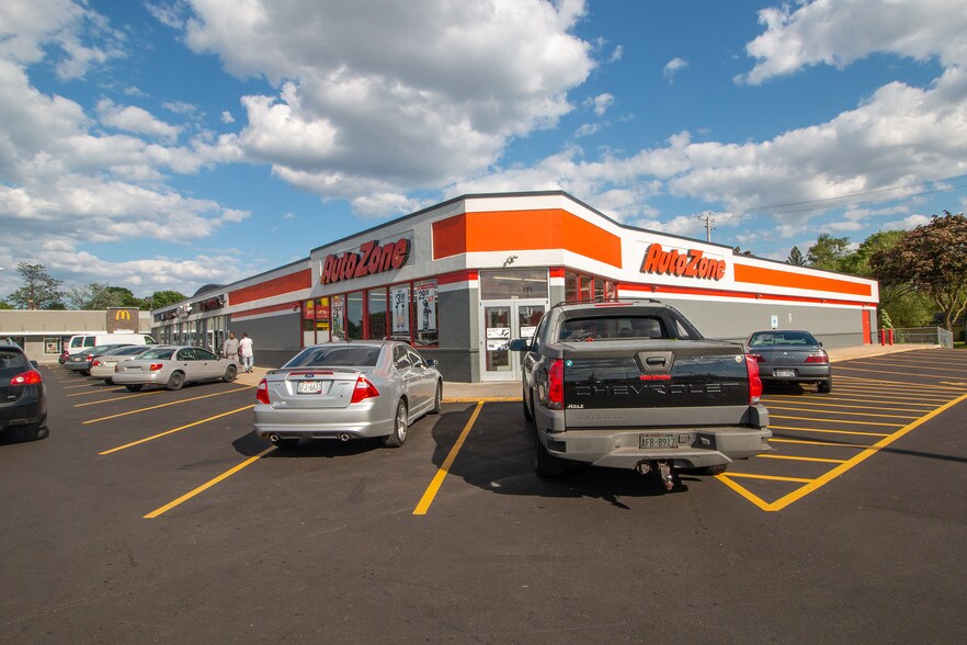 More Photos Of 5821-5835 W Silver Spring Dr, Milwaukee Unknown For Lease