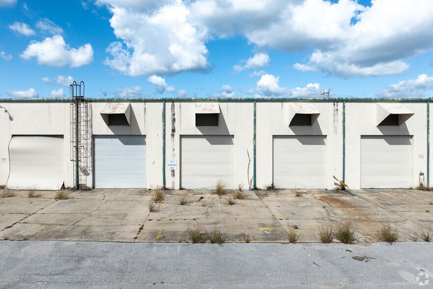 More Photos Of 5407 NW 44th Ave, Ocala Manufacturing For Sale