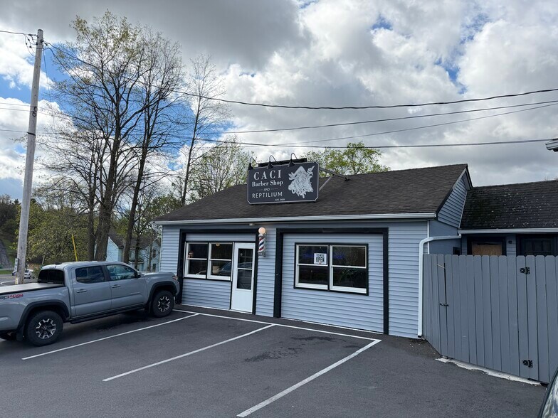 More Photos Of 3743 US Highway 9W, Highland Specialty For Sale