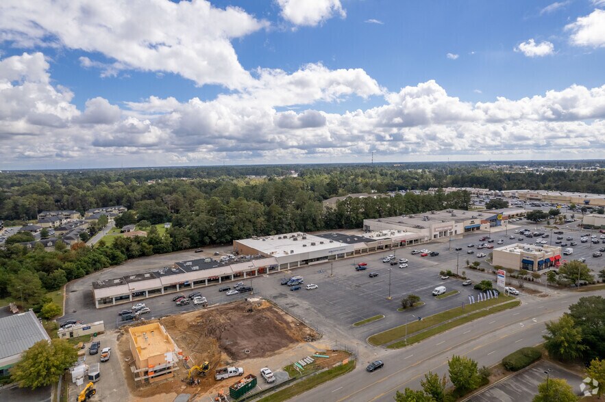 More Photos Of 1707-1729 Norman Dr, Valdosta General Retail For Lease