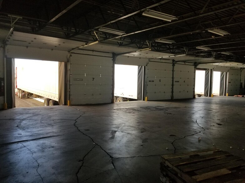 More Photos Of 6105 W Howard St, Niles Warehouse For Sale