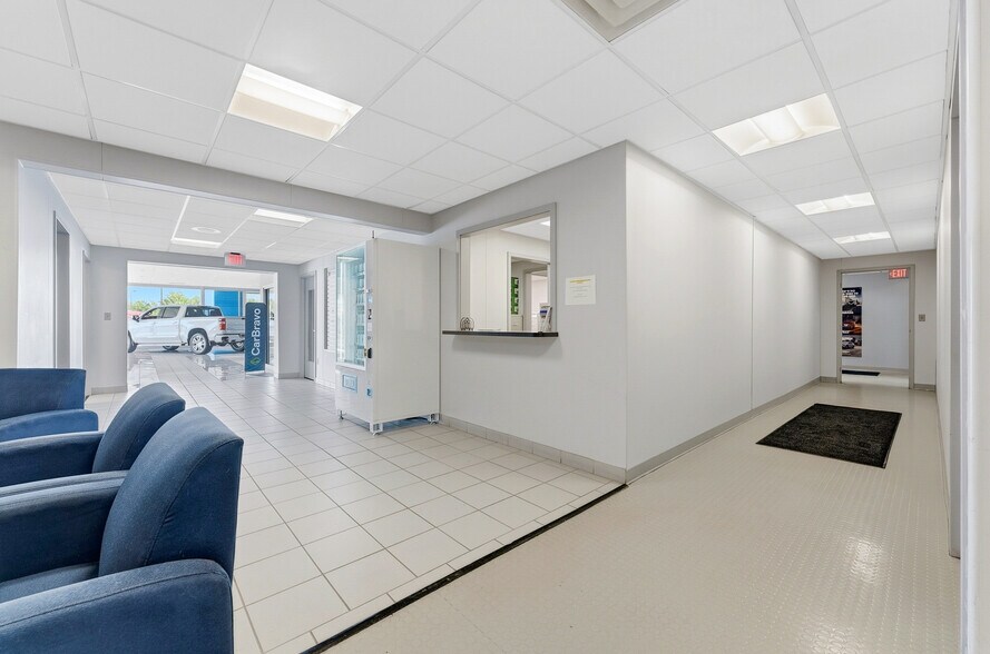 More Photos Of 1229 Country Club Rd, Fairmont Auto Dealership For Sale