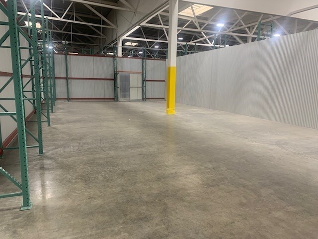 More Photos Of 245 S Spruce Ave, South San Francisco Distribution For Lease