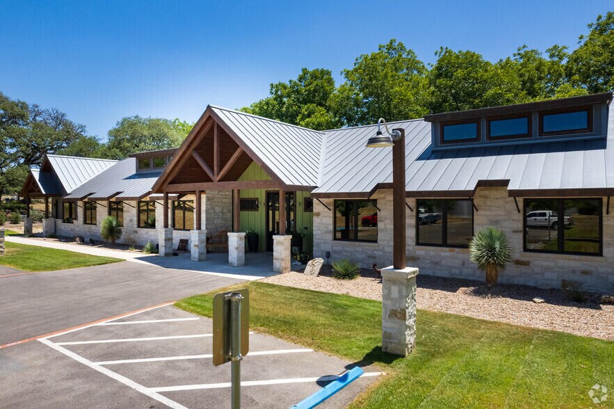 More Photos Of 385 Creek Rd, Dripping Springs Loft Creative Space For Sale