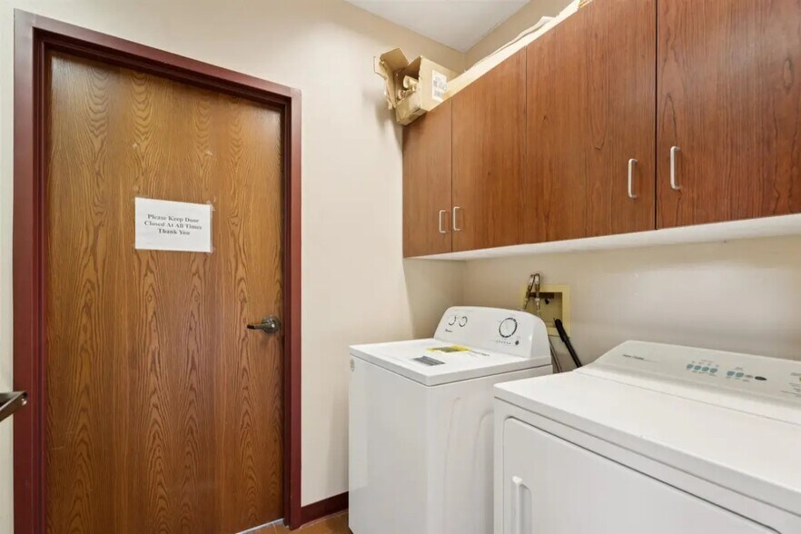 More Photos Of 180 Knights Way, Fond Du Lac Medical For Sale