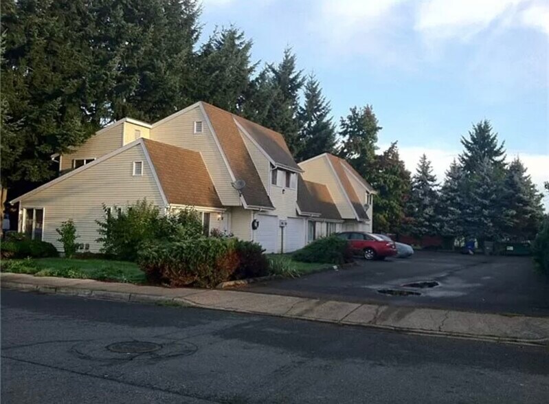 Primary Photo Of 1019 18th St NE, Auburn Apartments For Sale