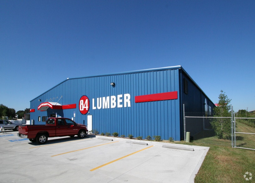 More Photos Of 2800 15th St, Bradenton Warehouse For Sale