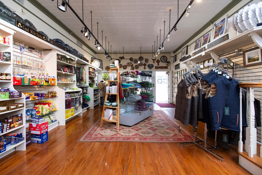 More Photos Of 137 E Main St, Ligonier Township Storefront Retail Residential For Sale