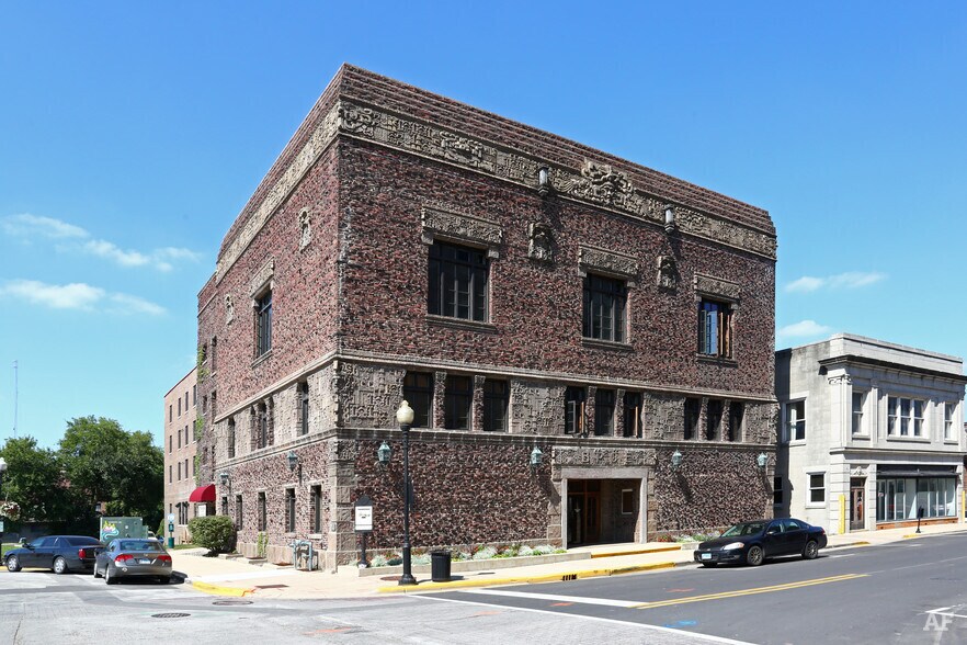 More Photos Of 77 S Stolp Ave, Aurora Apartments For Lease