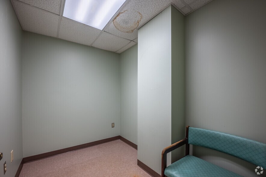 More Photos Of 1301 Grandview Ave, Pittsburgh Office For Sale