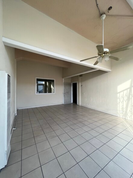 More Photos Of 727-739 W Pacific Coast Hwy, Long Beach Storefront Retail Residential For Lease