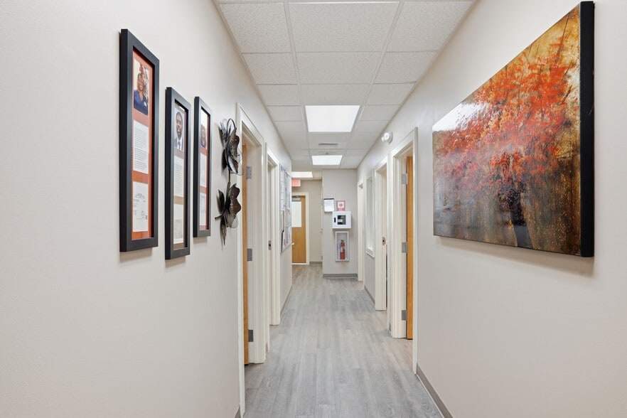 More Photos Of 1729 Lakeland Hills Blvd, Lakeland Medical For Sale