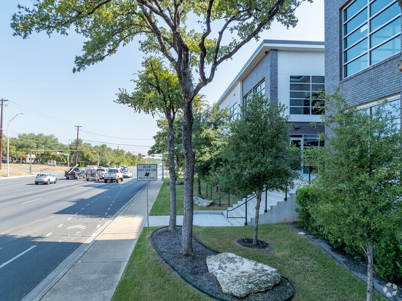 More Photos Of 8701 Menchaca Rd, Austin Medical For Sale