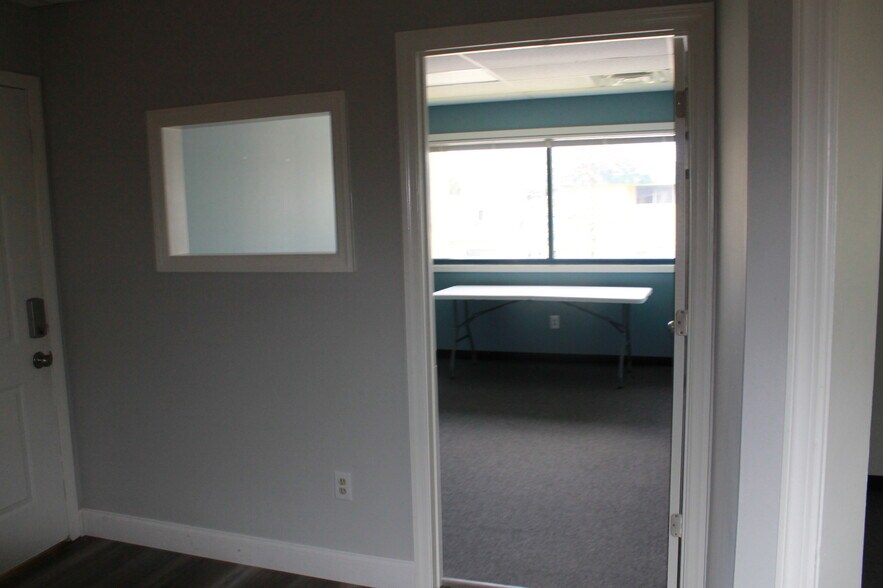 More Photos Of 3321 Doris Ave, Ocean Unknown For Lease