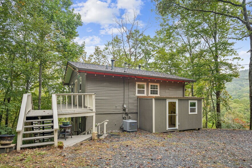 More Photos Of 4113 White Oak Dr, Hiawassee Apartments For Sale