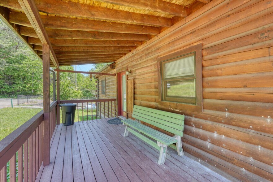 More Photos Of 23 & 60 Greenbriar Hwy, Blairsville Office For Sale