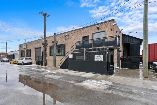 More Photos Of 3100 S Homan Ave, Chicago Warehouse For Sale