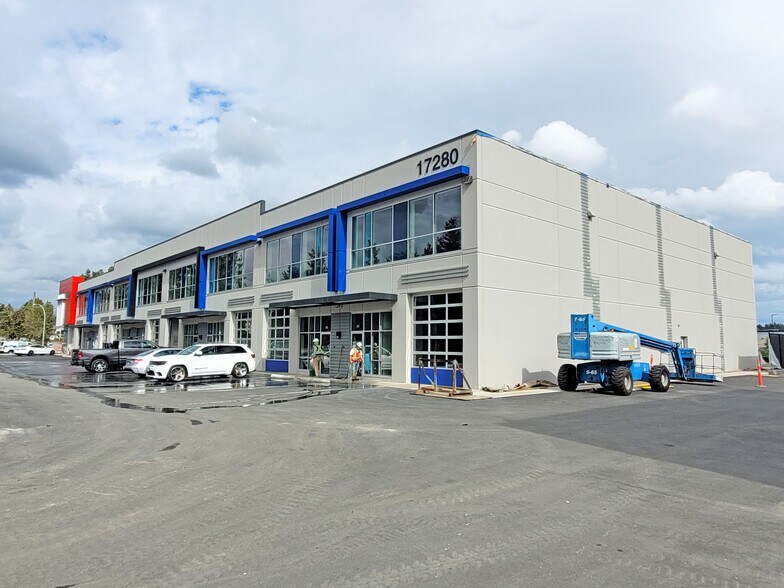 More Photos Of 17280 Heather Dr, Surrey Warehouse For Lease