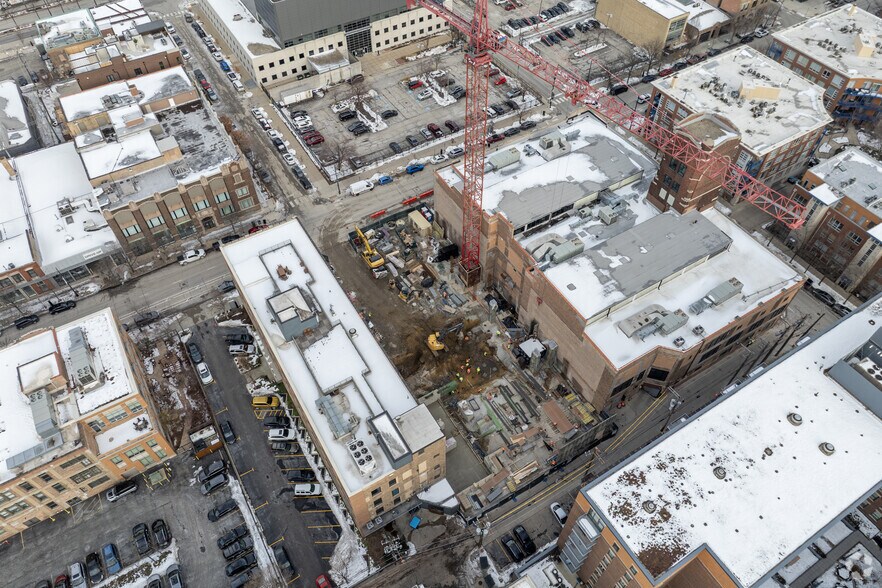 Primary Photo Of 1221 W Washington Blvd, Chicago Apartments For Lease