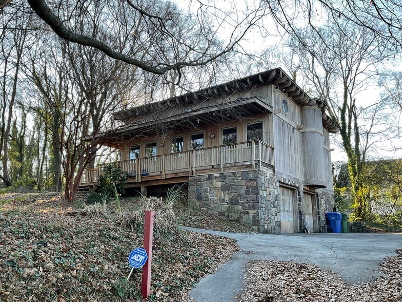 More Photos Of 990 Culpepper St NW, Atlanta Light Distribution For Lease