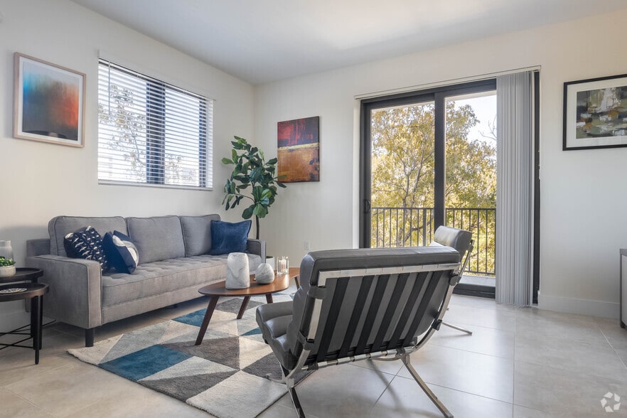 More Photos Of 1091 Galiano St, Coral Gables Apartments For Sale