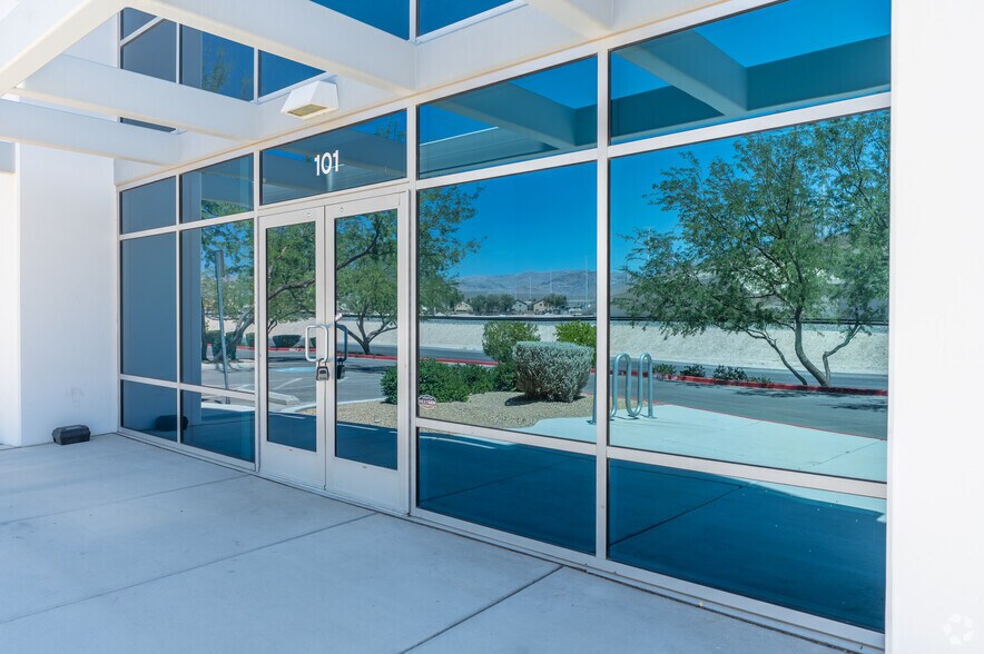 More Photos Of 5840 Donovan Way, Las Vegas Warehouse For Lease